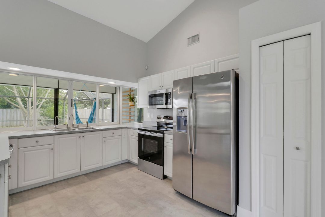 For Sale: $489,500 (3 beds, 2 baths, 1767 Square Feet)