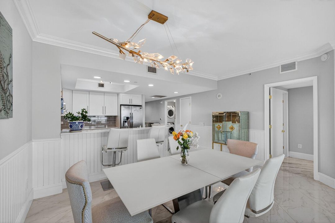 合同活跃: $4,950 (3 贝兹, 3 浴室, 1537 平方英尺)