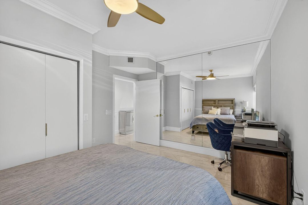 合同活跃: $4,950 (3 贝兹, 3 浴室, 1537 平方英尺)