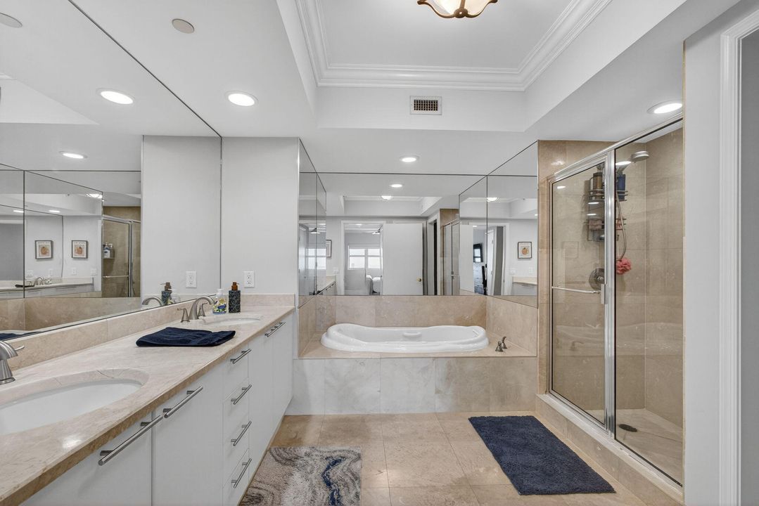 合同活跃: $4,950 (3 贝兹, 3 浴室, 1537 平方英尺)