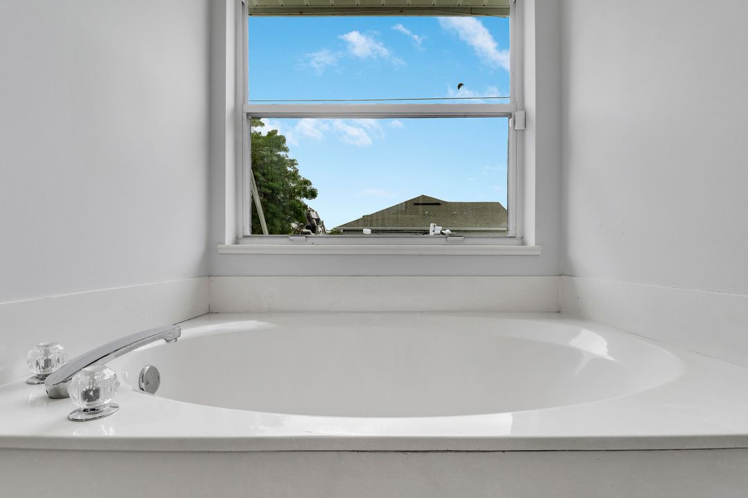 For Sale: $489,500 (3 beds, 2 baths, 1767 Square Feet)