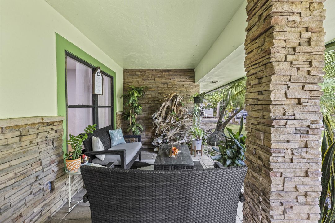 待售: $1,299,999 (5 贝兹, 3 浴室, 2806 平方英尺)