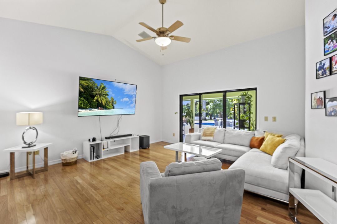 待售: $1,299,999 (5 贝兹, 3 浴室, 2806 平方英尺)