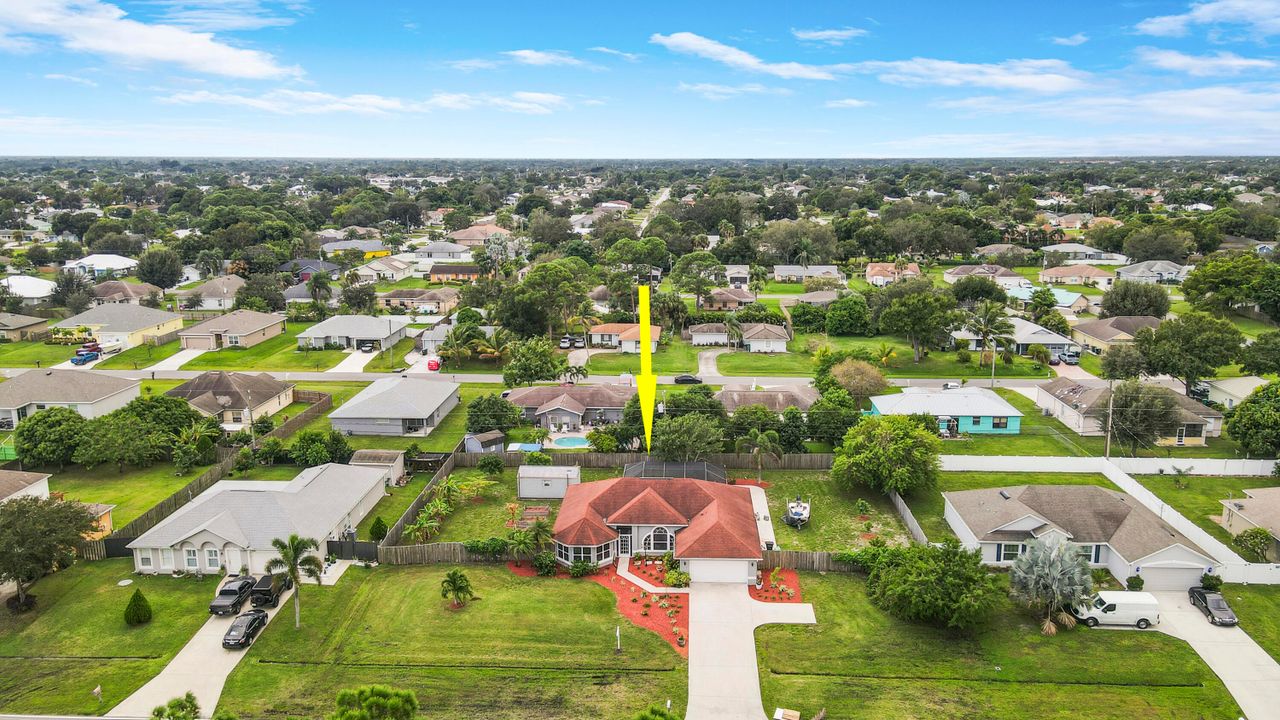 For Sale: $489,500 (3 beds, 2 baths, 1767 Square Feet)