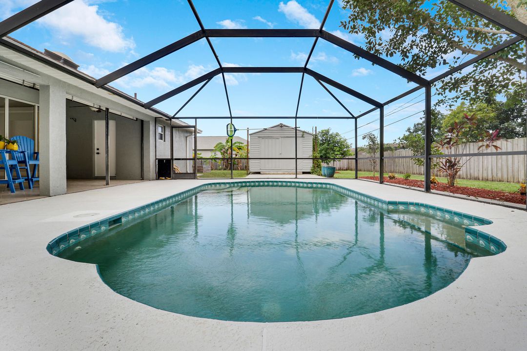 For Sale: $489,500 (3 beds, 2 baths, 1767 Square Feet)