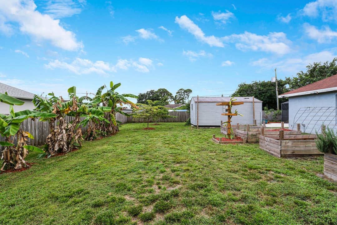 For Sale: $489,500 (3 beds, 2 baths, 1767 Square Feet)