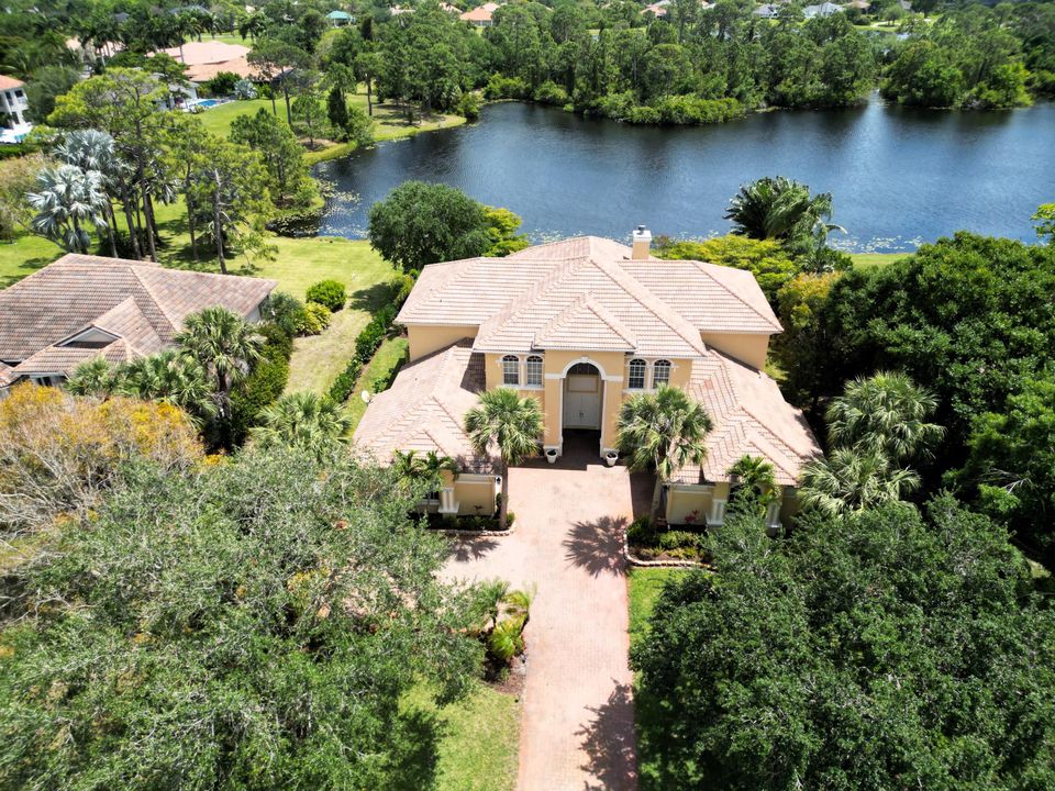 待售: $1,359,000 (5 贝兹, 6 浴室, 4882 平方英尺)