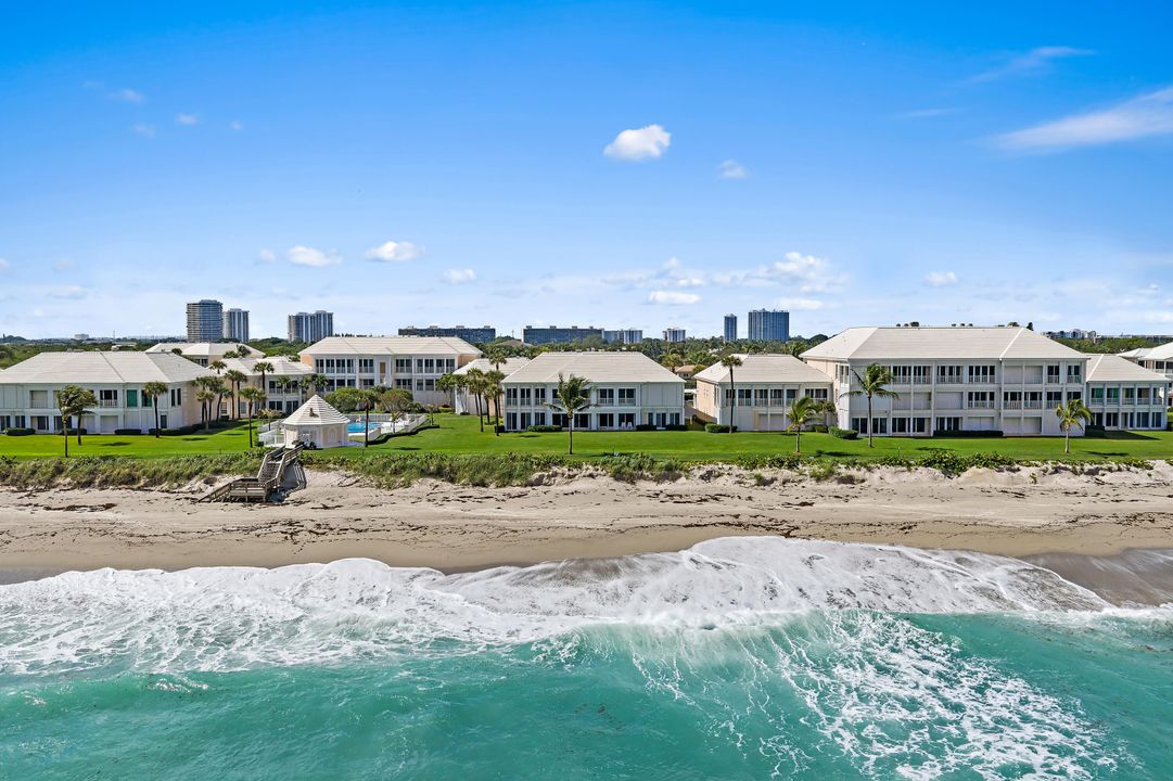 На продажу: $4,500,000 (2 спален, 2 ванн, 2360 Квадратных фут)