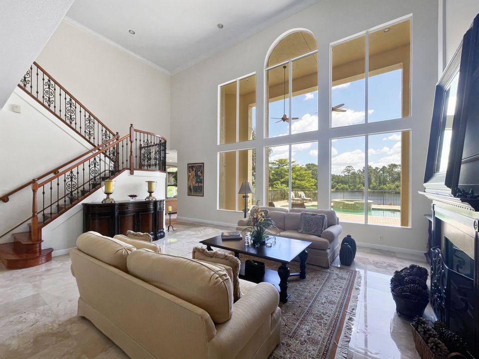 待售: $1,359,000 (5 贝兹, 6 浴室, 4882 平方英尺)