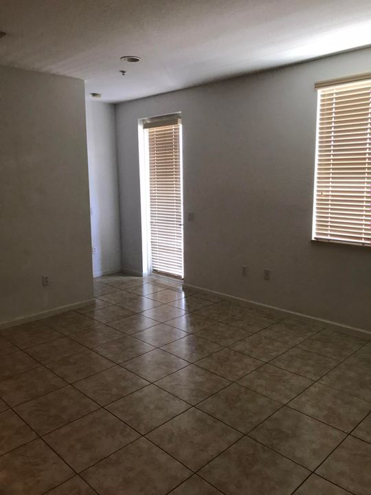 На продажу: $475,000 (3 спален, 3 ванн, 1880 Квадратных фут)