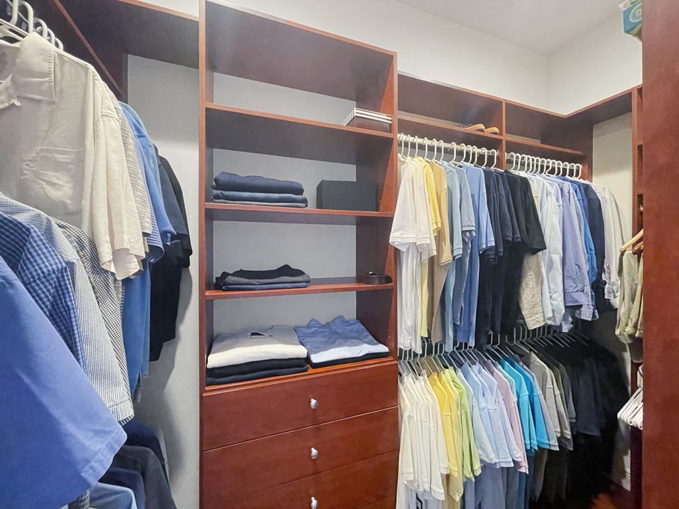 待售: $1,359,000 (5 贝兹, 6 浴室, 4882 平方英尺)