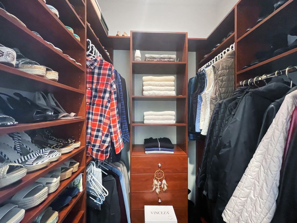 待售: $1,359,000 (5 贝兹, 6 浴室, 4882 平方英尺)