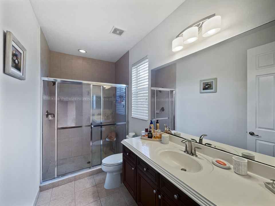 待售: $1,359,000 (5 贝兹, 6 浴室, 4882 平方英尺)