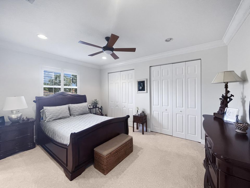 待售: $1,359,000 (5 贝兹, 6 浴室, 4882 平方英尺)