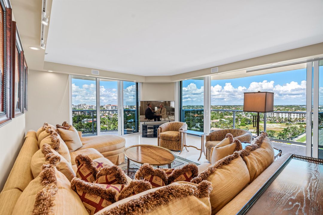 For Sale: $2,950,000 (3 beds, 3 baths, 2296 Square Feet)
