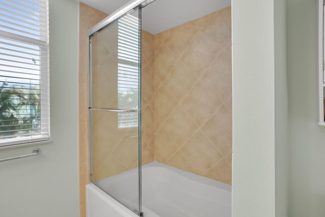 For Sale: $599,000 (3 beds, 2 baths, 1632 Square Feet)