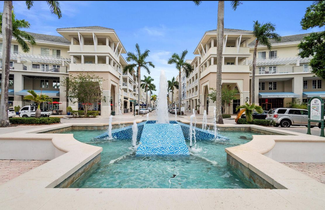 Active With Contract: $499,925 (3 beds, 2 baths, 1410 Square Feet)