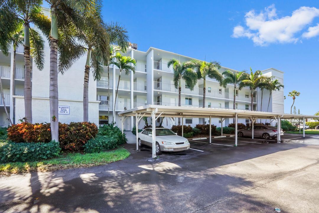 На продажу: $329,900 (2 спален, 2 ванн, 899 Квадратных фут)