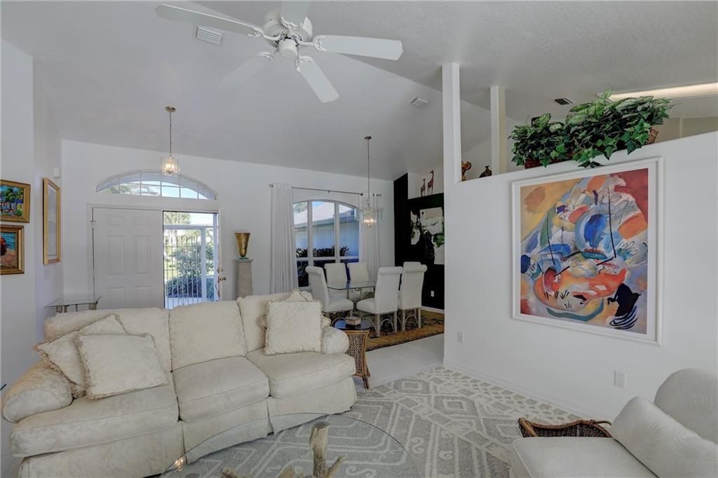 Active With Contract: $439,500 (3 beds, 2 baths, 1791 Square Feet)