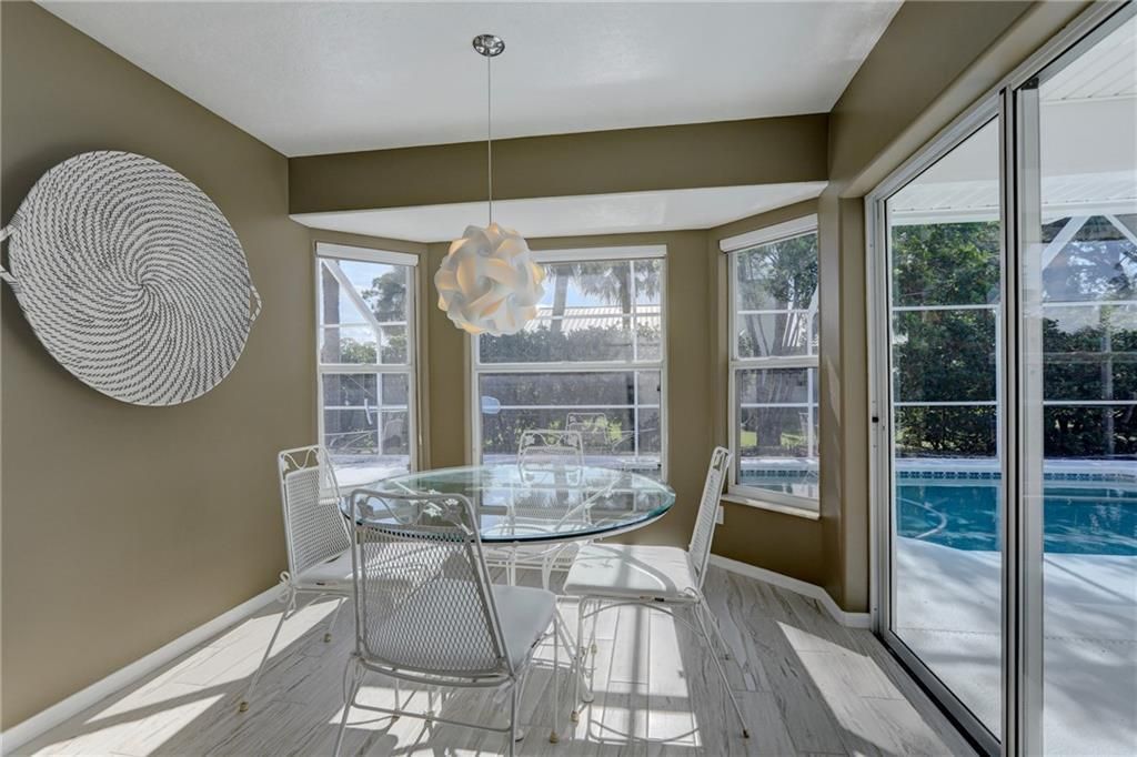 Active With Contract: $439,500 (3 beds, 2 baths, 1791 Square Feet)