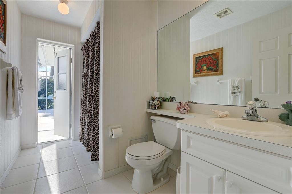 Active With Contract: $439,500 (3 beds, 2 baths, 1791 Square Feet)