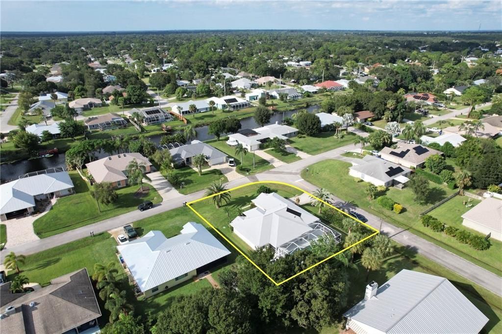 Active With Contract: $439,500 (3 beds, 2 baths, 1791 Square Feet)