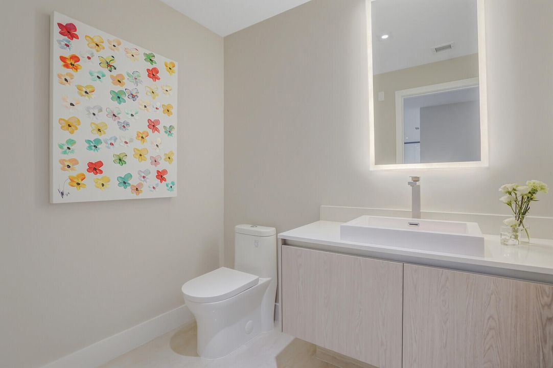 For Sale: $3,200,000 (2 beds, 2 baths, 2525 Square Feet)