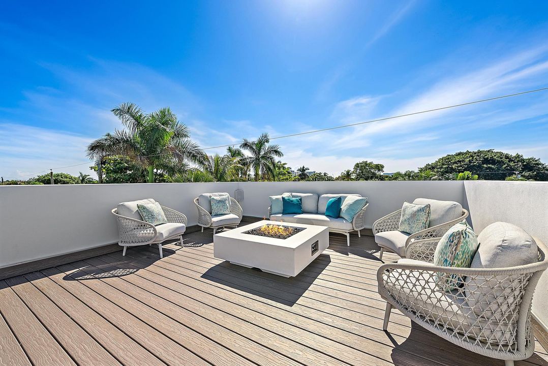 En Venta: $3,950,000 (4 camas, 4 baños, 3374 Pies cuadrados)