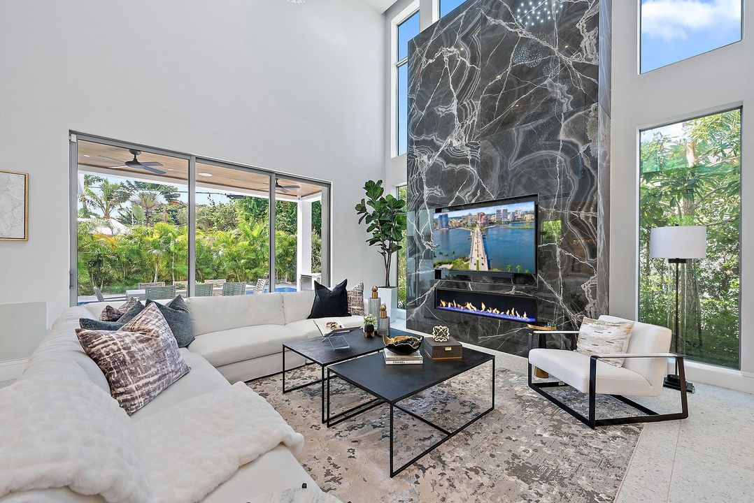 En Venta: $3,950,000 (4 camas, 4 baños, 3374 Pies cuadrados)