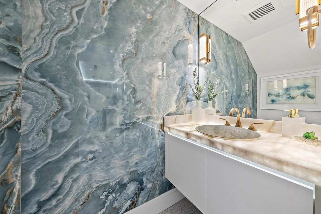 En Venta: $3,950,000 (4 camas, 4 baños, 3374 Pies cuadrados)