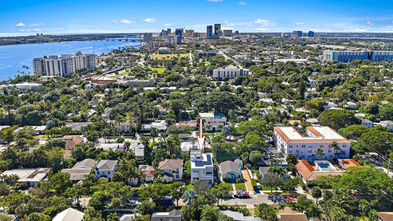 En Venta: $3,950,000 (4 camas, 4 baños, 3374 Pies cuadrados)