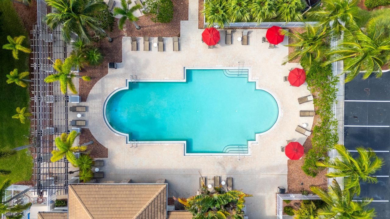 For Sale: $595,000 (3 beds, 2 baths, 2038 Square Feet)