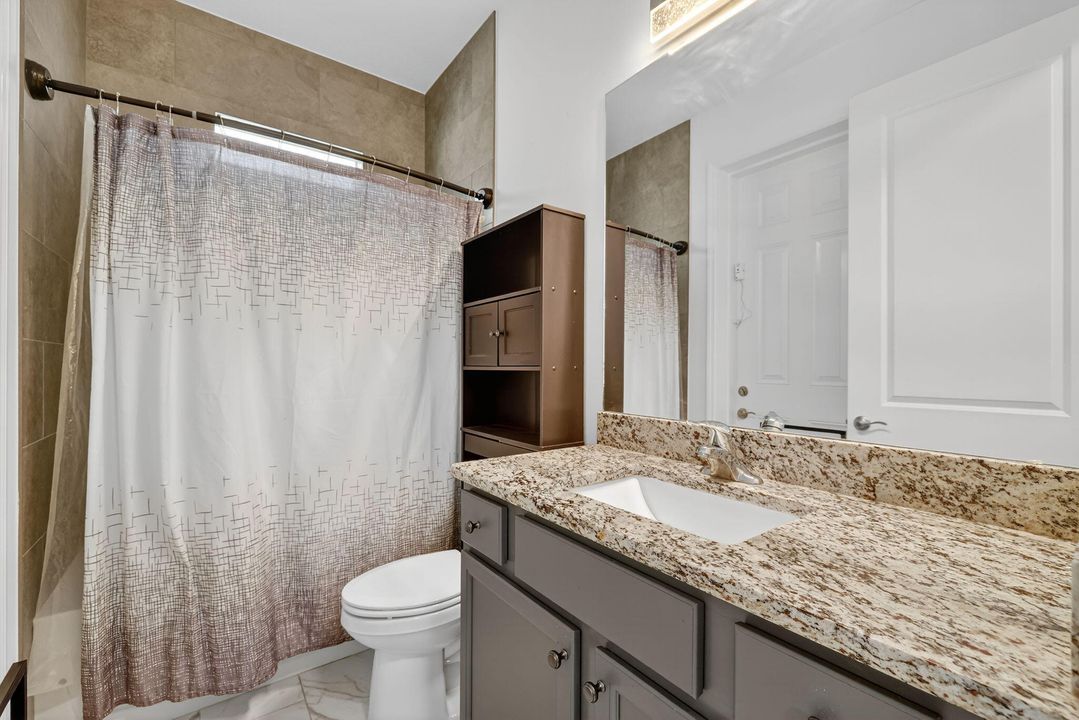 待售: $700,000 (5 贝兹, 3 浴室, 2934 平方英尺)