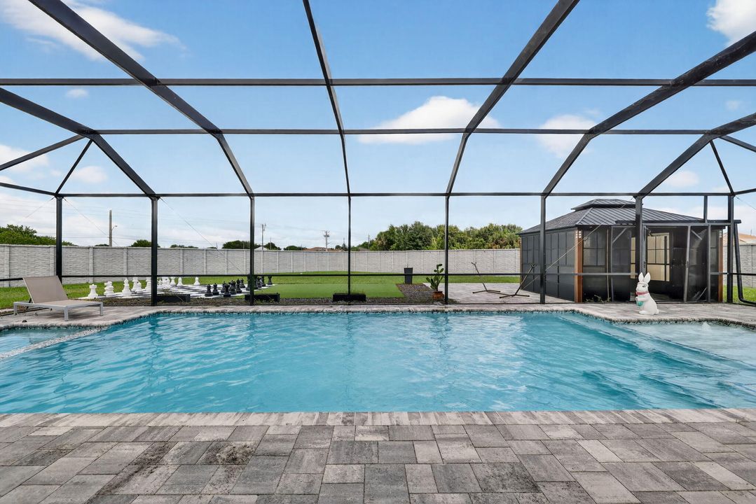 待售: $700,000 (5 贝兹, 3 浴室, 2934 平方英尺)