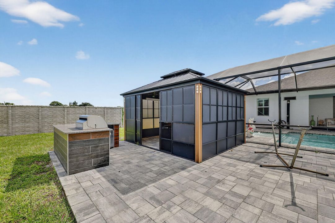 待售: $700,000 (5 贝兹, 3 浴室, 2934 平方英尺)