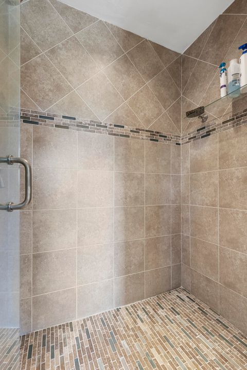 For Sale: $595,000 (3 beds, 2 baths, 2038 Square Feet)