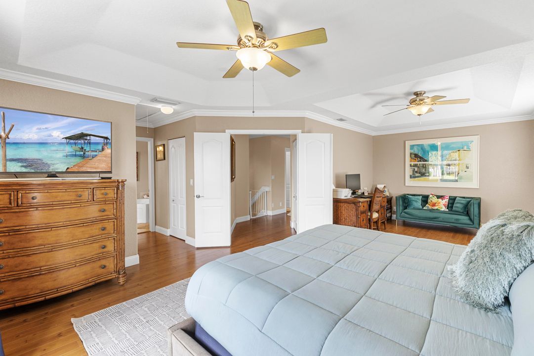 For Sale: $595,000 (3 beds, 2 baths, 2038 Square Feet)