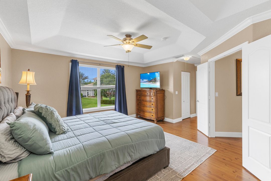 For Sale: $595,000 (3 beds, 2 baths, 2038 Square Feet)