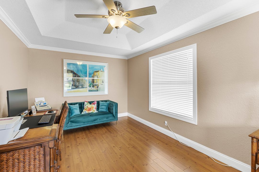 For Sale: $595,000 (3 beds, 2 baths, 2038 Square Feet)