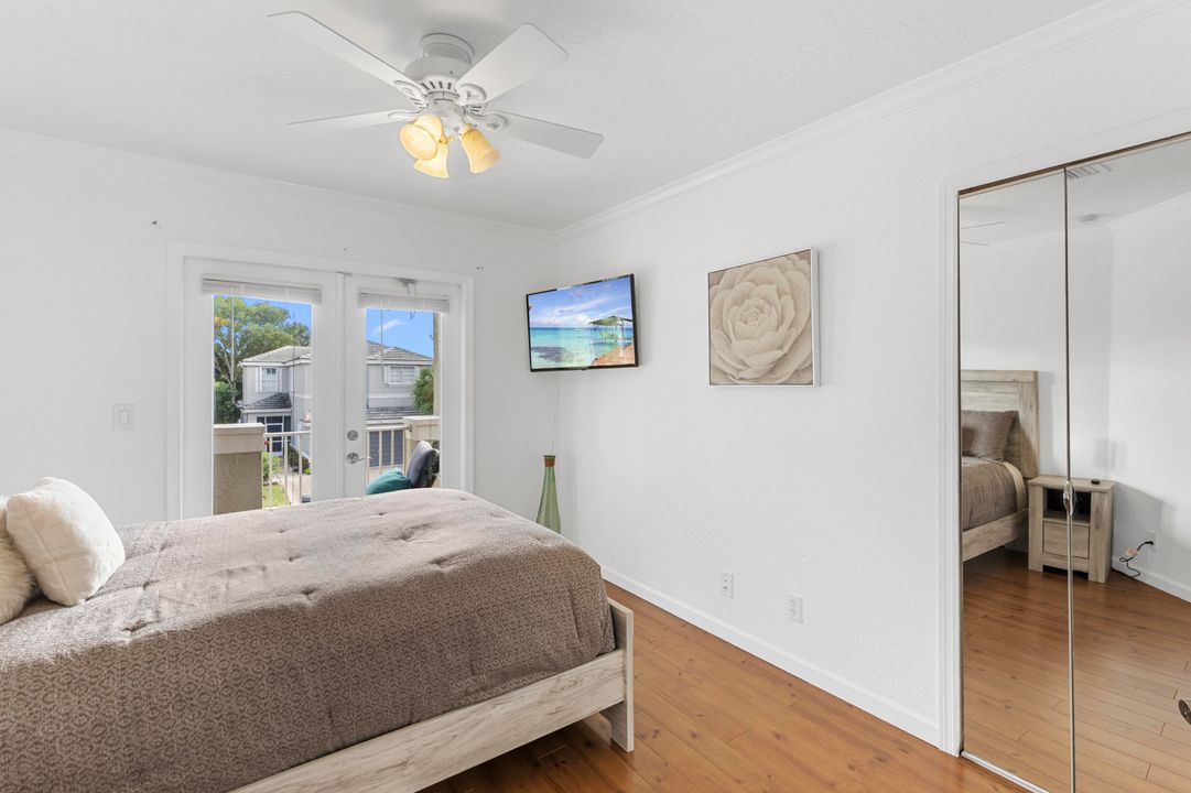 For Sale: $595,000 (3 beds, 2 baths, 2038 Square Feet)