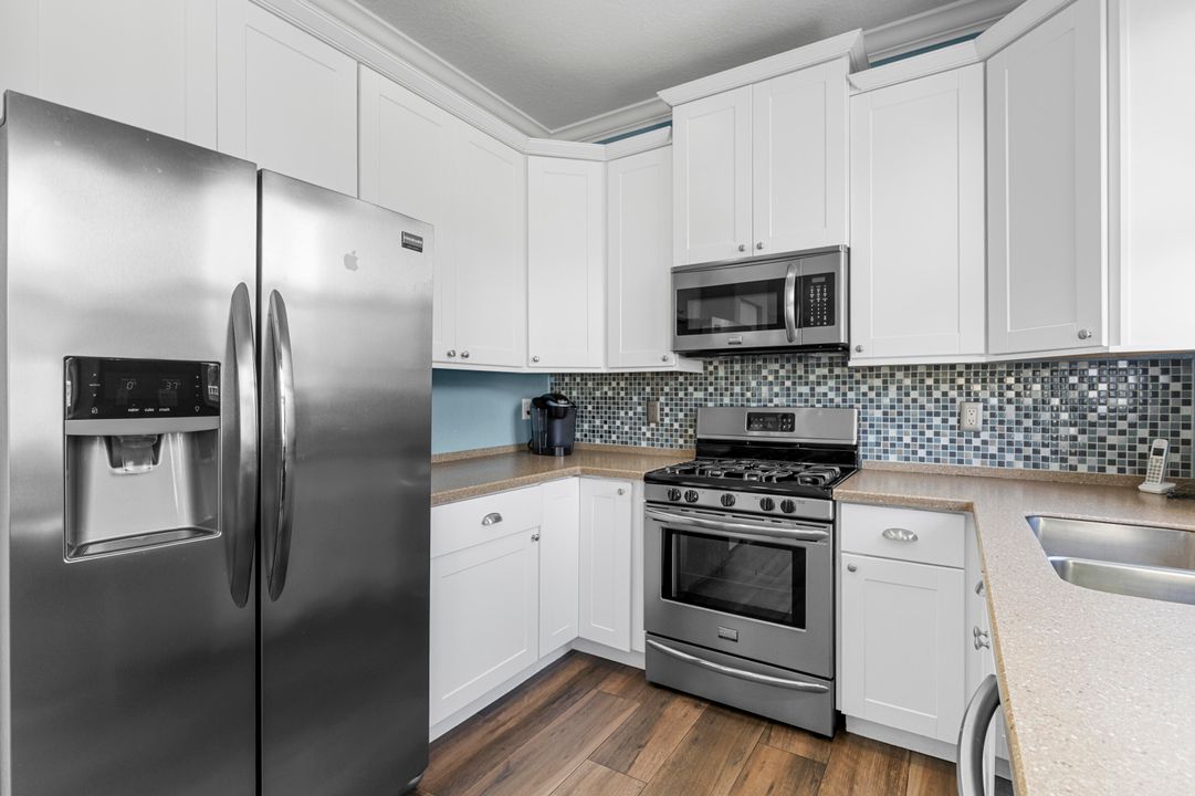 For Sale: $595,000 (3 beds, 2 baths, 2038 Square Feet)