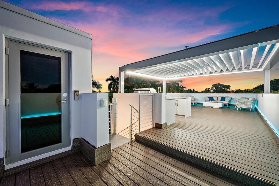 En Venta: $3,950,000 (4 camas, 4 baños, 3374 Pies cuadrados)