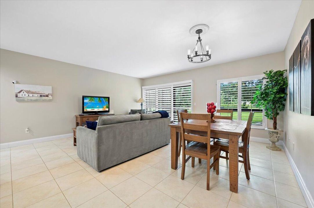 Active With Contract: $5,000 (1 beds, 1 baths, 900 Square Feet)