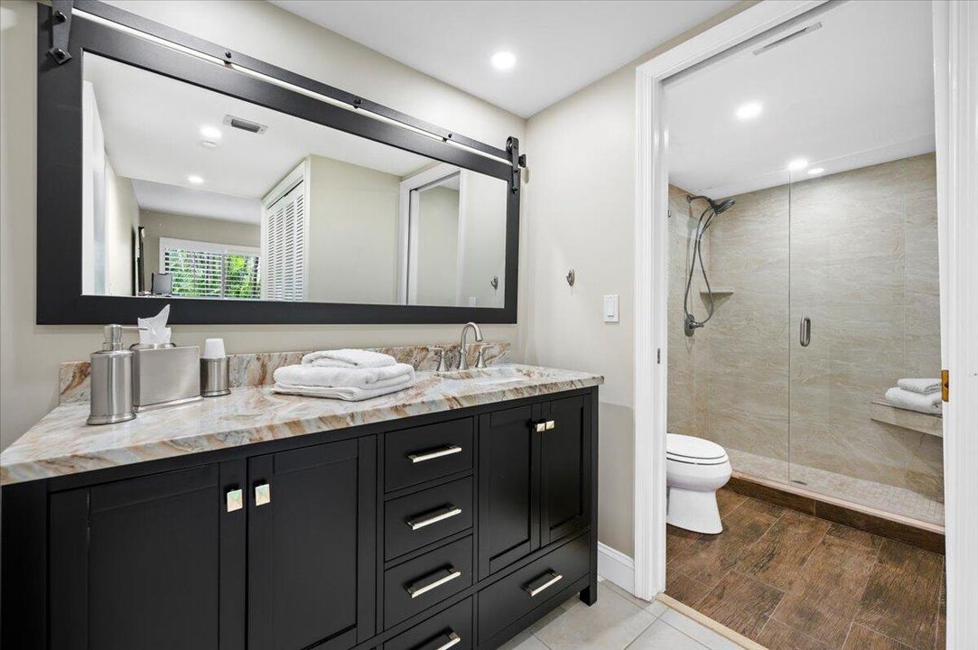 Active With Contract: $5,000 (1 beds, 1 baths, 900 Square Feet)