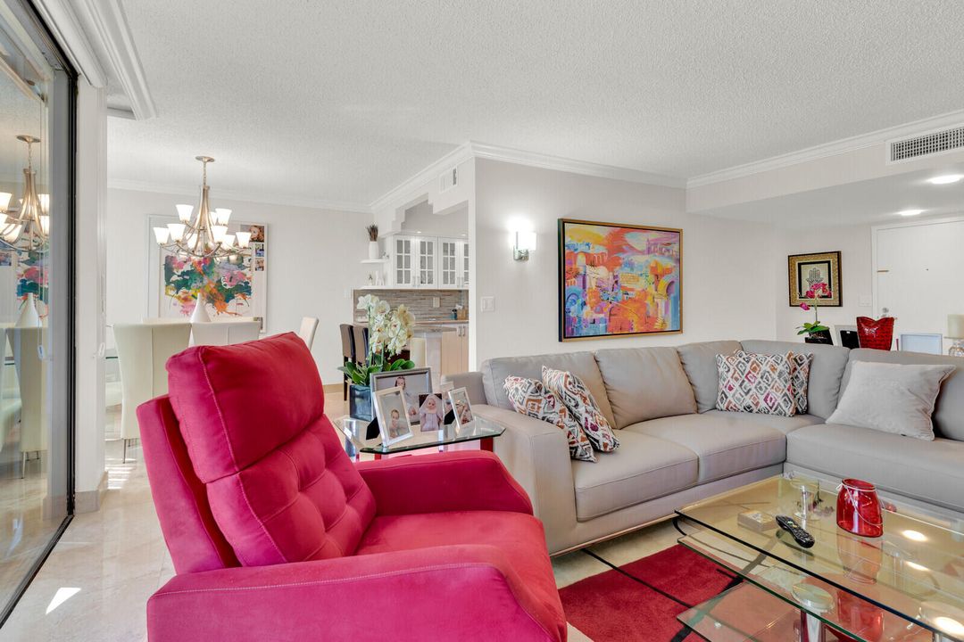 На продажу: $395,000 (2 спален, 2 ванн, 1284 Квадратных фут)