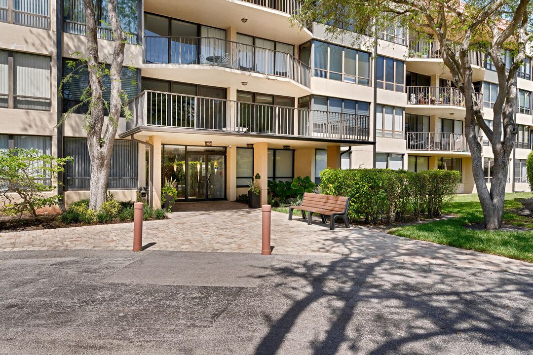 На продажу: $395,000 (2 спален, 2 ванн, 1284 Квадратных фут)