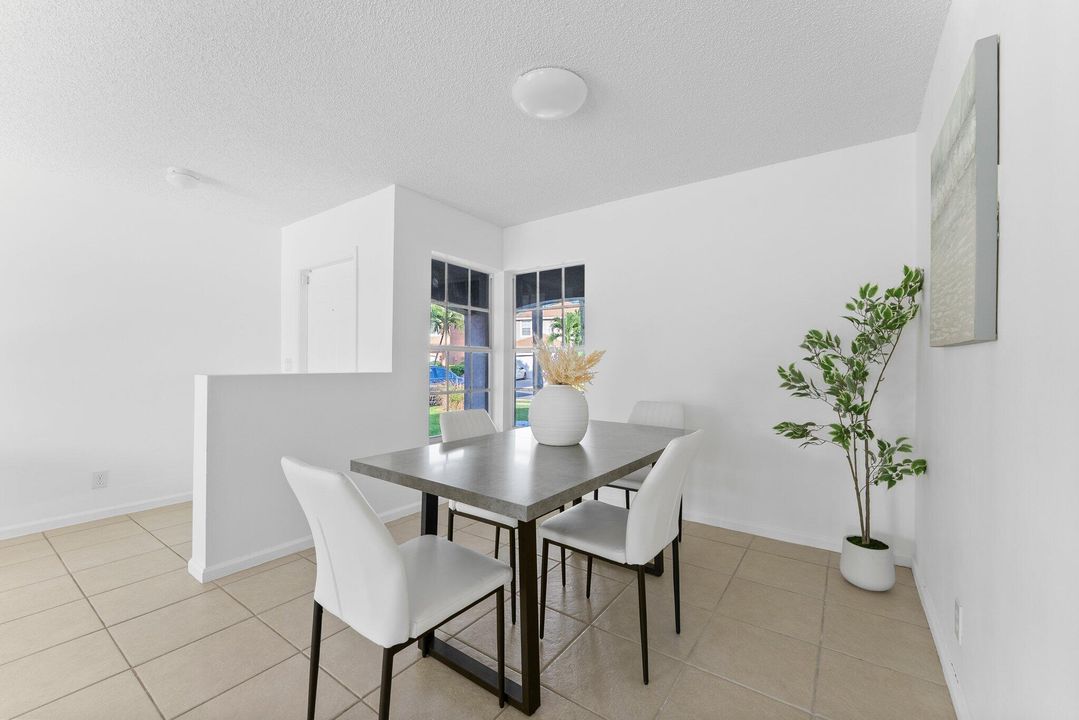 Active With Contract: $559,000 (4 beds, 2 baths, 2208 Square Feet)