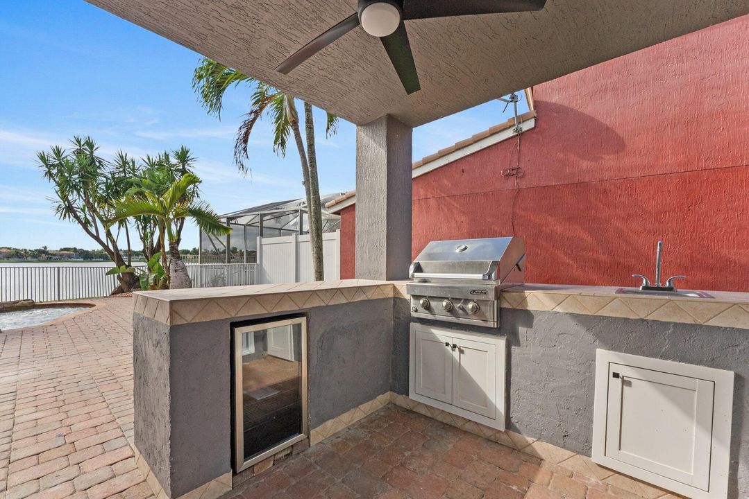 Active With Contract: $559,000 (4 beds, 2 baths, 2208 Square Feet)