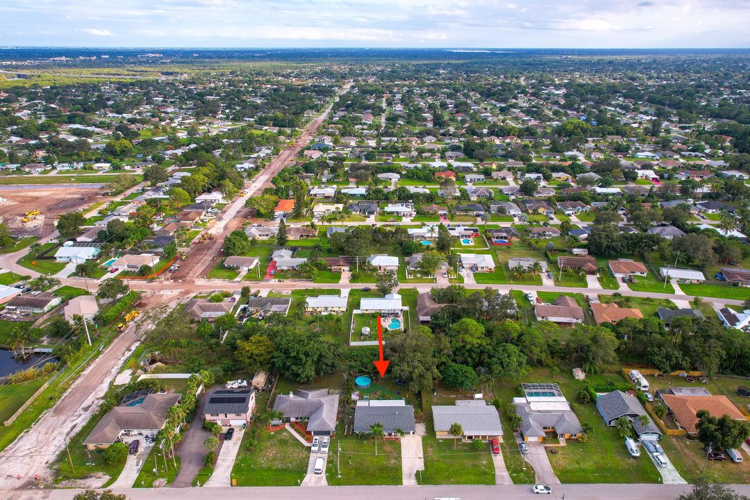 For Sale: $309,999 (2 beds, 2 baths, 1218 Square Feet)