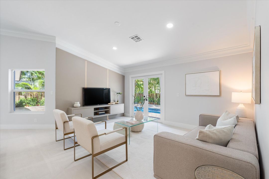 For Sale: $2,499,000 (4 beds, 2 baths, 2218 Square Feet)